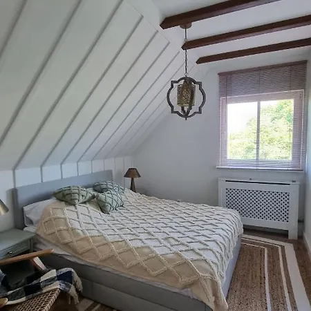 Wakacyjny Dom Nad Jeziorem 16 Osob House * Szalstry