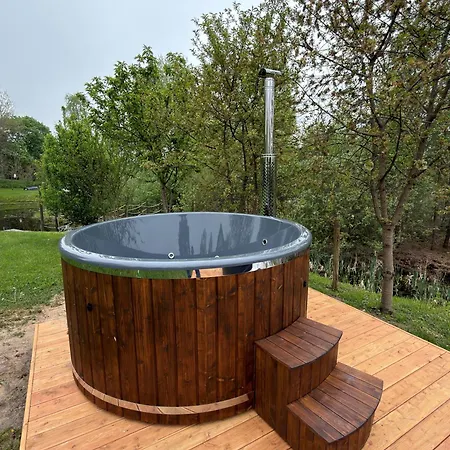 Wakacyjny Dom Nad Jeziorem 16 Osob House